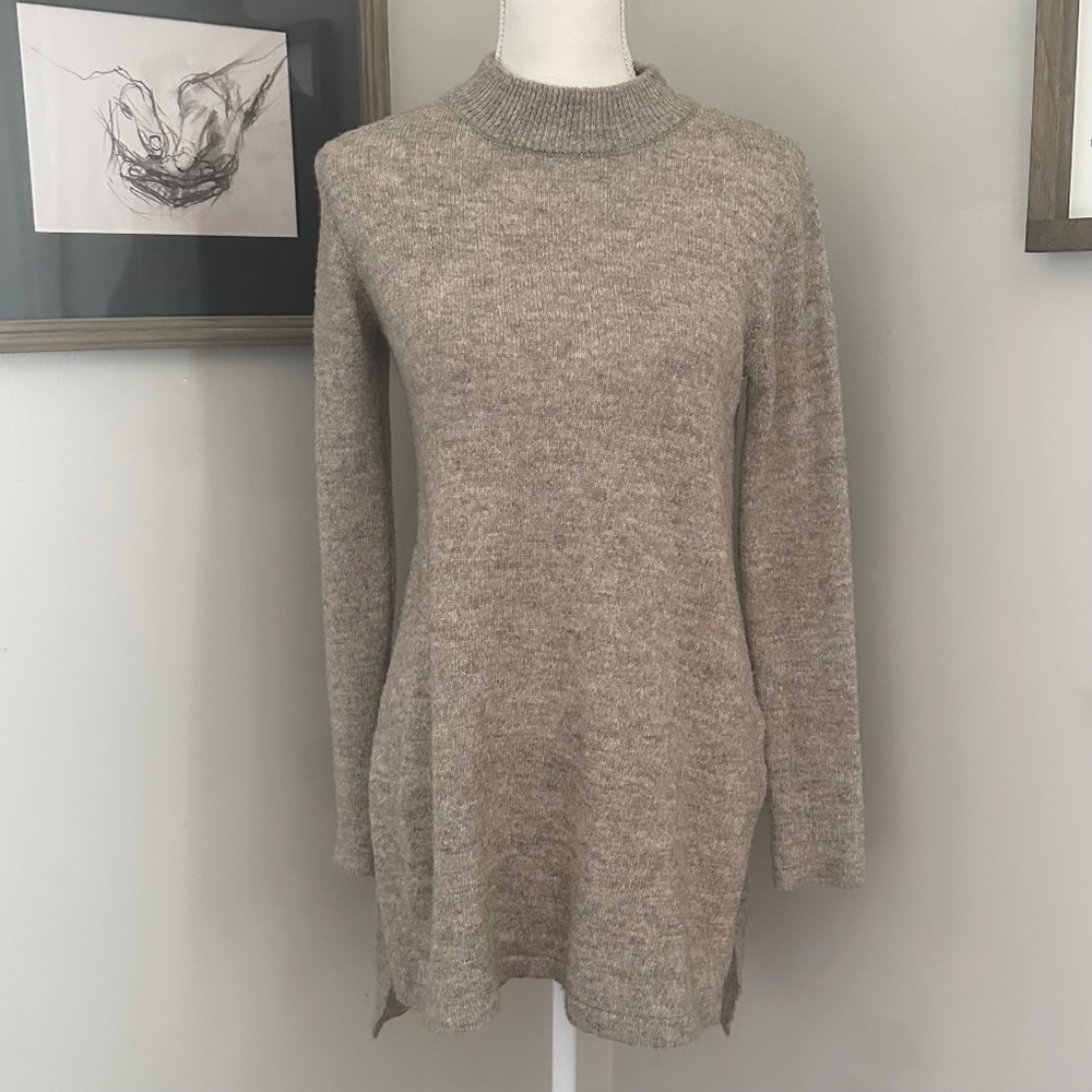 H&M beige knit mock neck tunic sweater